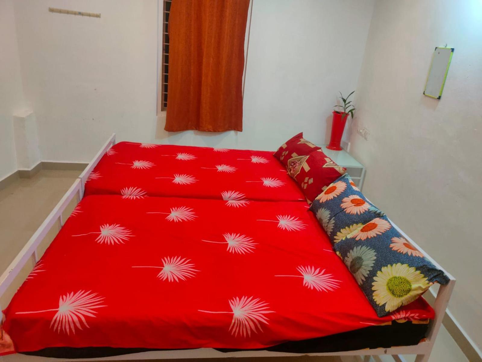 Vip Cottage Kudayattur ภายนอก รูปภาพ