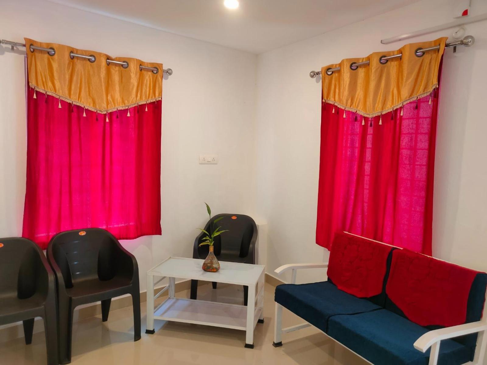 Vip Cottage Kudayattur ภายนอก รูปภาพ